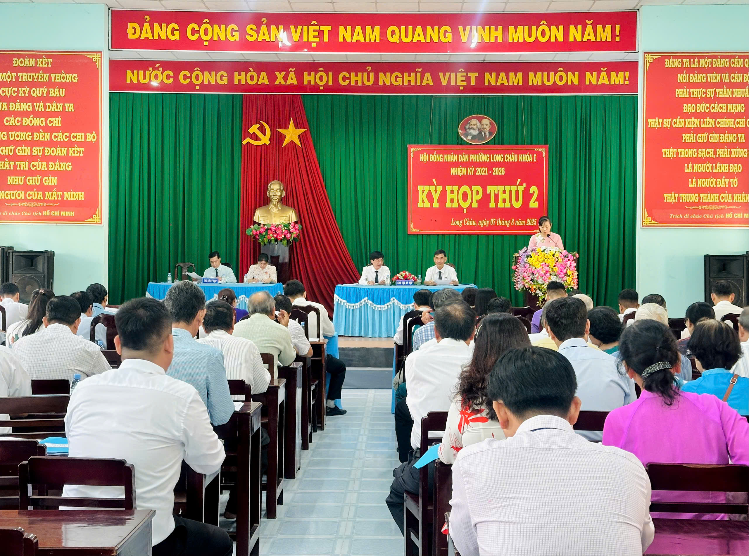 Kỳ họp thứ 2 Hội đồng nhân dân phường Long Châu khóa 1, nhiệm kỳ 2021 – 2026