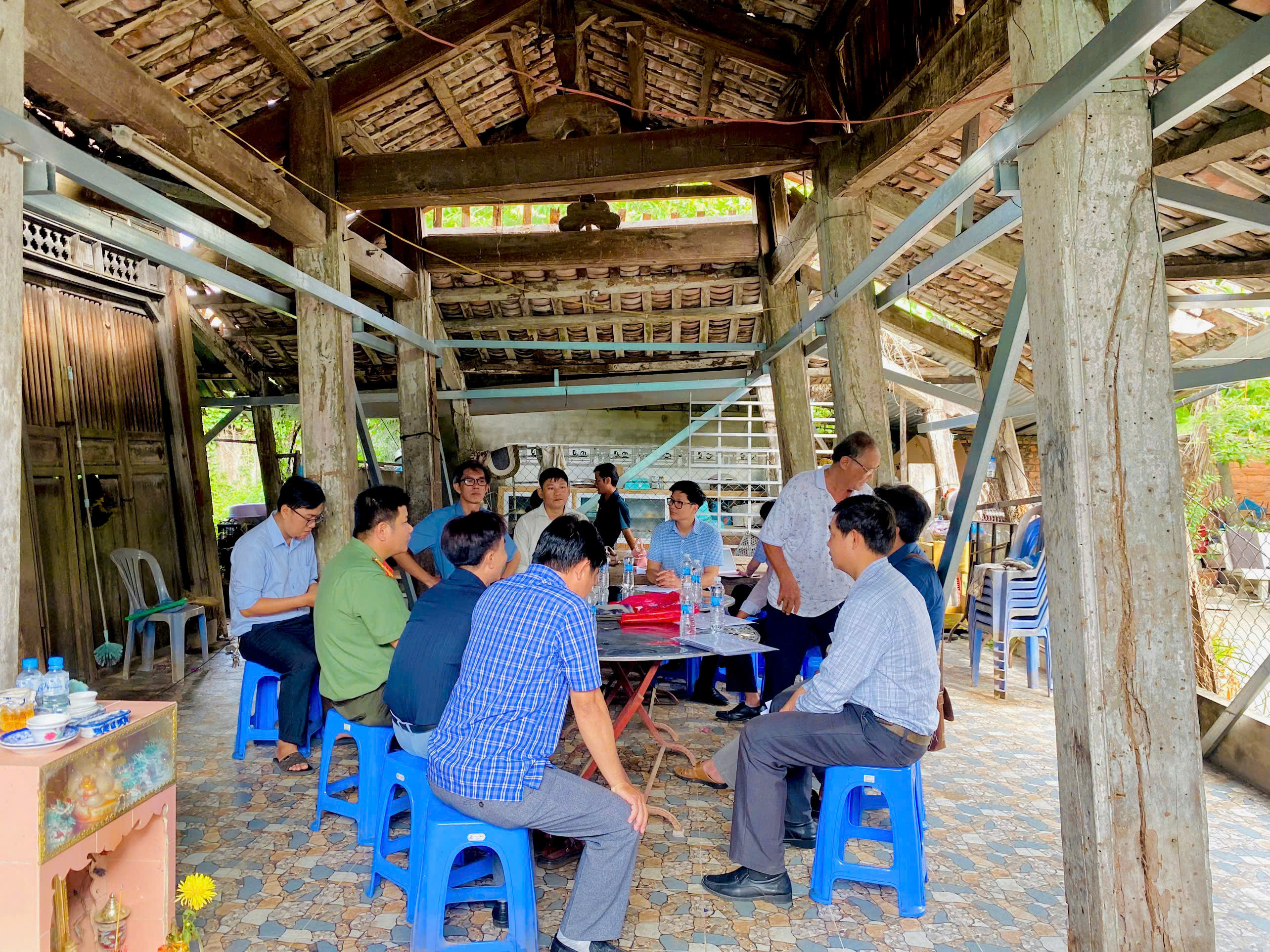 Khảo sát thực tế Di tích phổ thông Miếu Bà Thủy tại đường Xóm Chài, Khóm 2, phường Long Châu, tỉnh Vĩnh Long